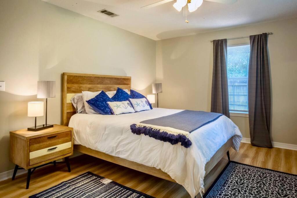 Life'S A Breeze - Updated 3Br 5Min To Pcola Beach Gulf Breeze Bagian luar foto