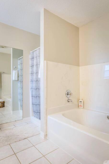 Life'S A Breeze - Updated 3Br 5Min To Pcola Beach Gulf Breeze Bagian luar foto