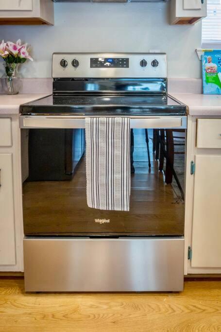 Life'S A Breeze - Updated 3Br 5Min To Pcola Beach Gulf Breeze Bagian luar foto