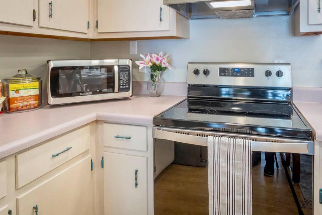 Life'S A Breeze - Updated 3Br 5Min To Pcola Beach Gulf Breeze Bagian luar foto